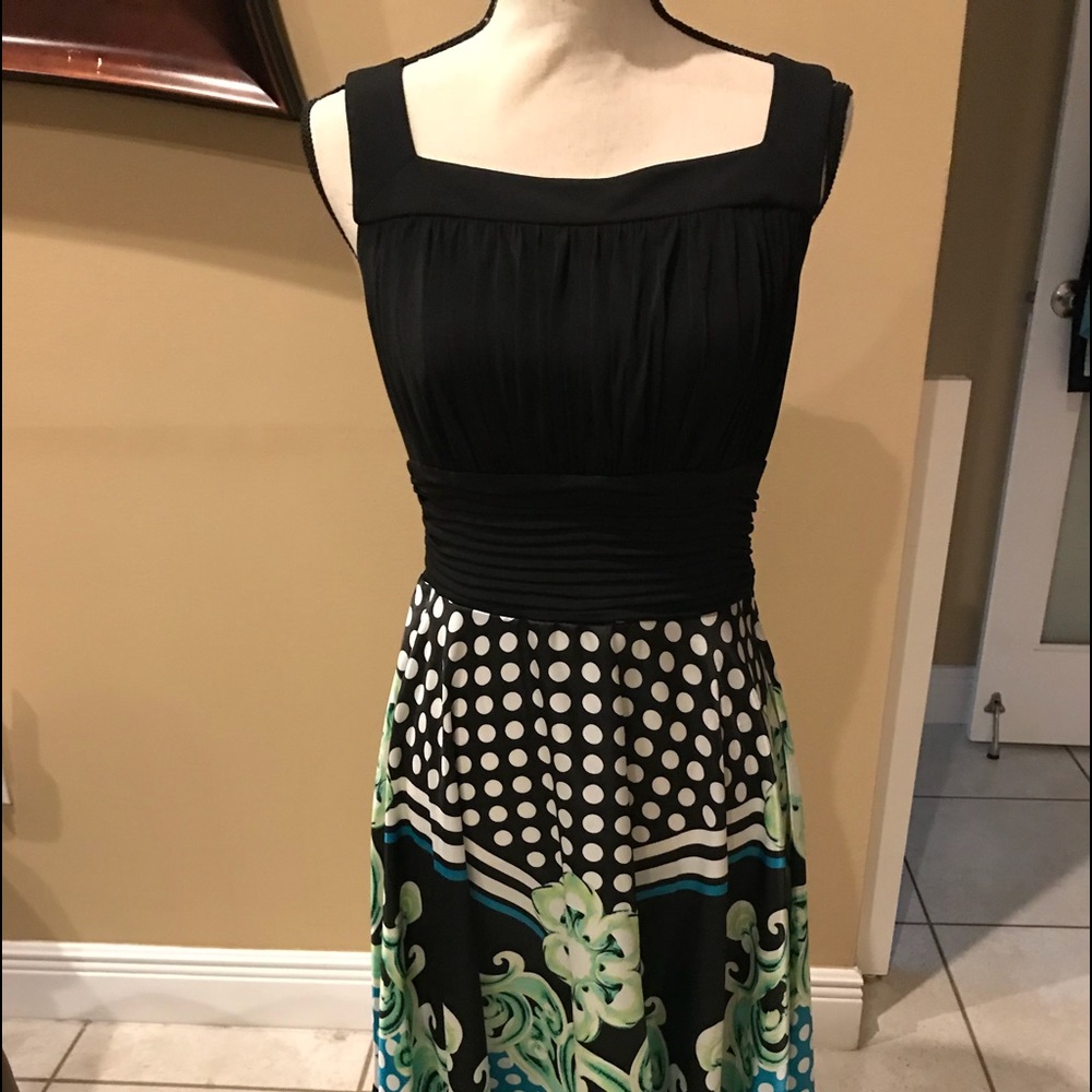 Black bodice multi color bottom dress size 10